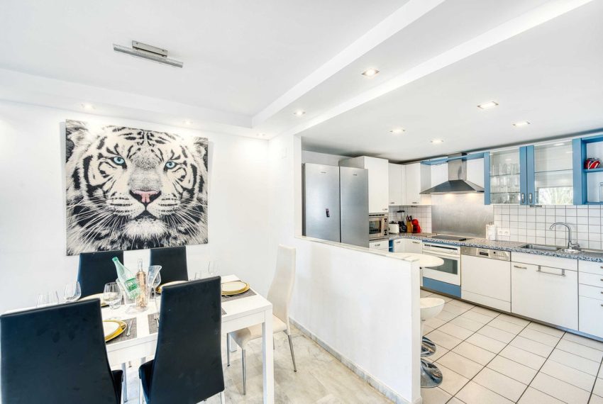 R3501181-Apartment-For-Sale-Elviria-Penthouse-5-Beds-200-Built-6