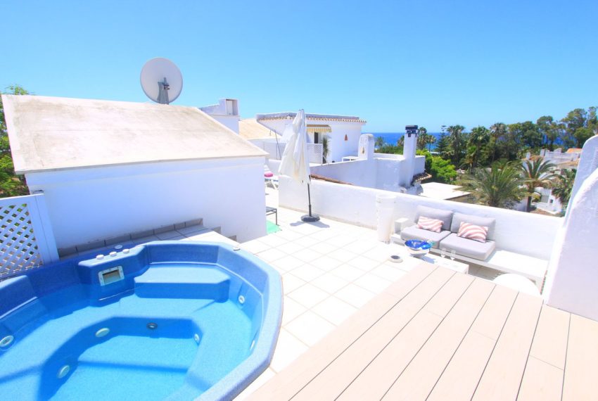 R3501181-Apartment-For-Sale-Elviria-Penthouse-5-Beds-200-Built-7