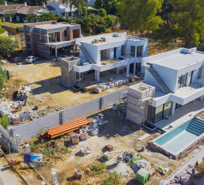 R4014661-Image 1-Detached - 6 Beds - 412 Built
