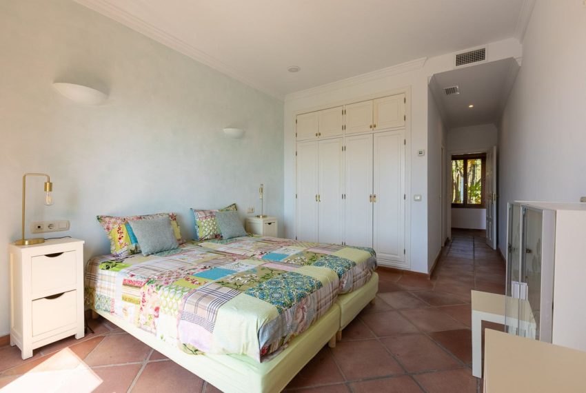 R4100839-Villa-For-Sale-Benahavis-Detached-5-Beds-418-Built-15