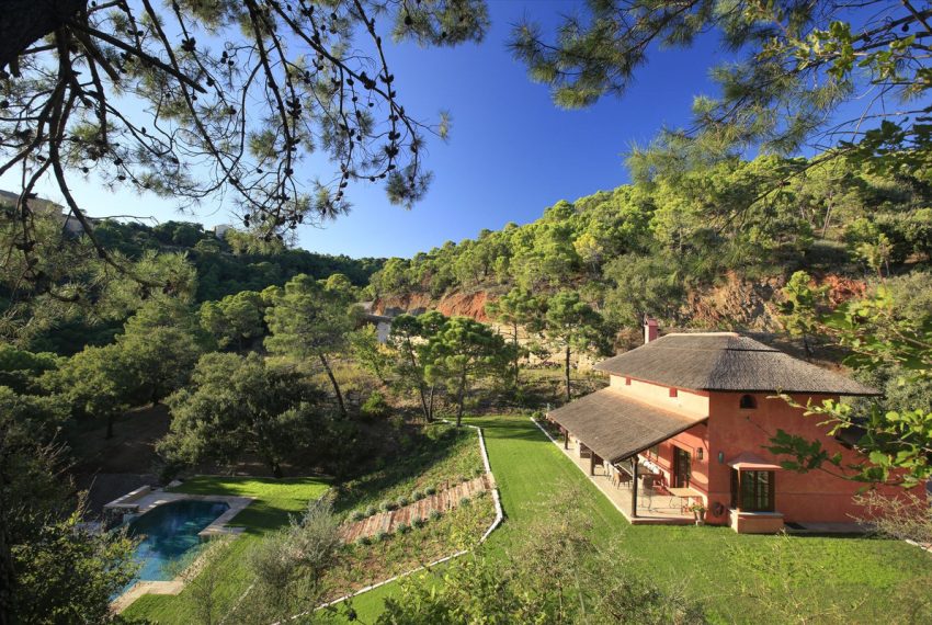 R4123480-Villa-For-Sale-Benahavis-Detached-3-Beds-200-Built-4