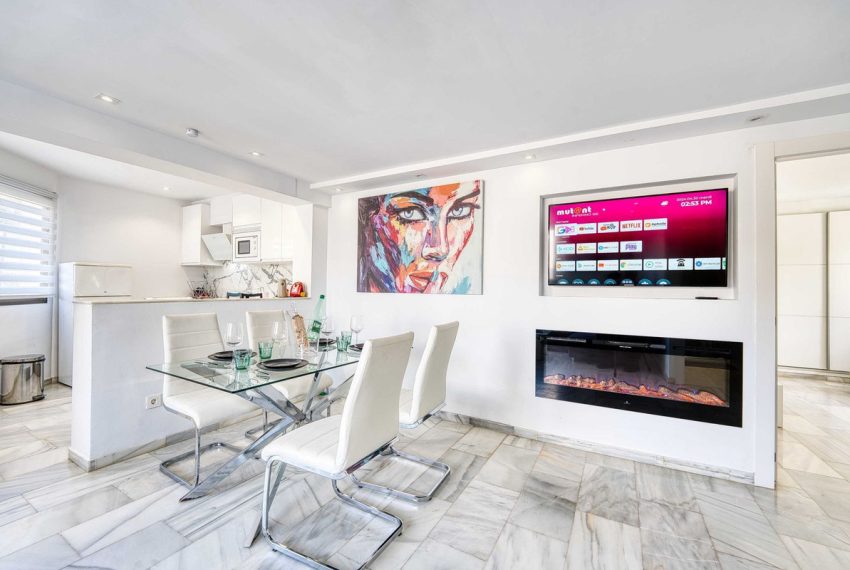 R4126801-Apartment-For-Sale-Elviria-Penthouse-4-Beds-205-Built-1