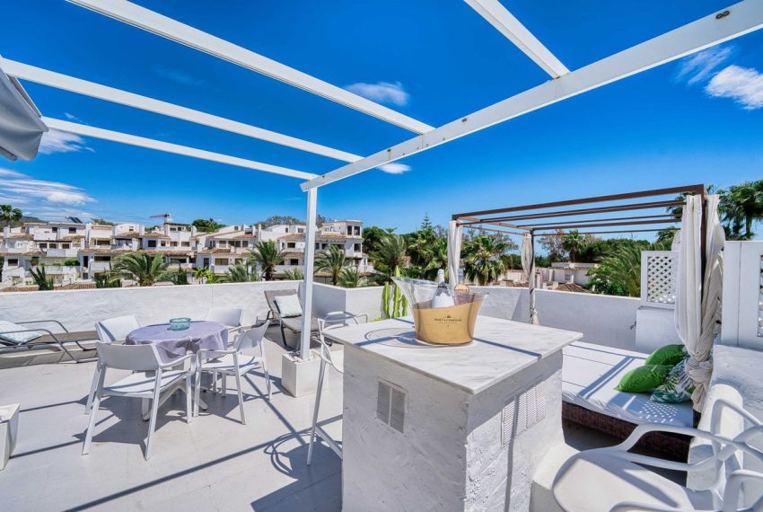 R4126801-Apartment-For-Sale-Elviria-Penthouse-4-Beds-205-Built-18
