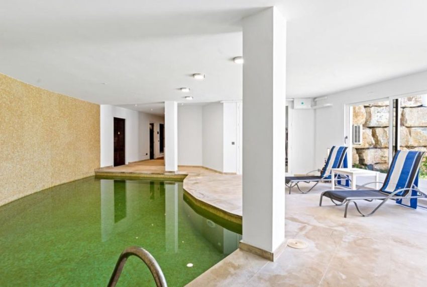 R4145284-Villa-For-Sale-Las-Chapas-Detached-7-Beds-1000-Built-18