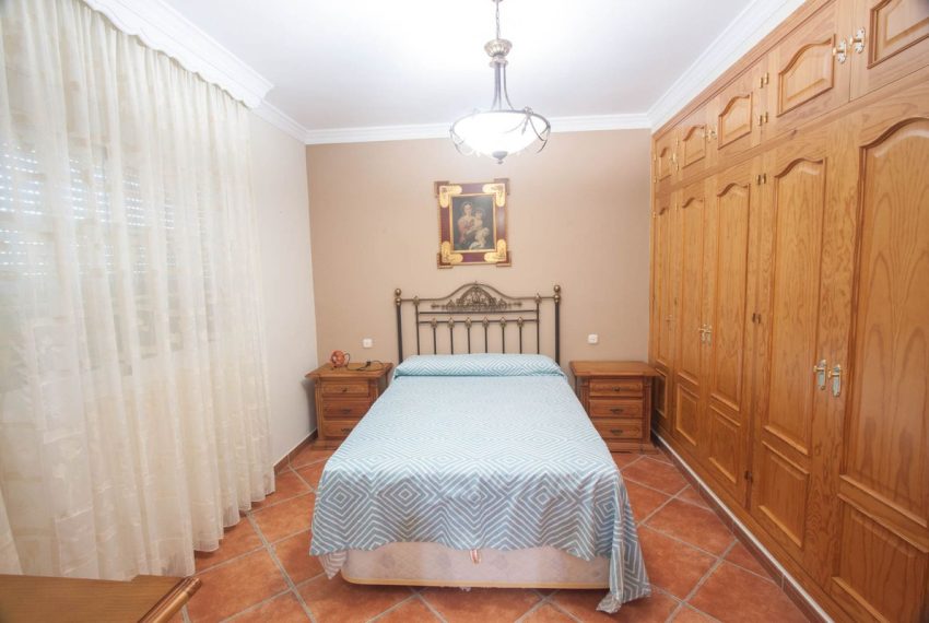R4227361-Villa-For-Sale-Estepona-Finca-3-Beds-260-Built-13