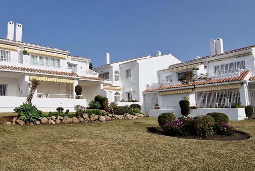 R4252408-Apartment-For-Sale-Estepona-Penthouse-2-Beds-90-Built-1