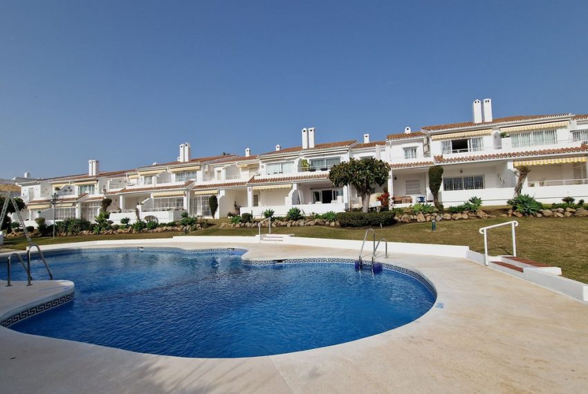 R4252408-Apartment-For-Sale-Estepona-Penthouse-2-Beds-90-Built