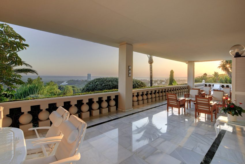 R4300657-Villa-For-Sale-Rio-Real-Detached-10-Beds-2650-Built-3