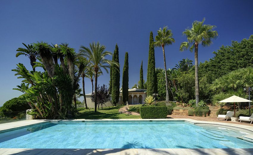 R4300657-Villa-For-Sale-Rio-Real-Detached-10-Beds-2650-Built-5