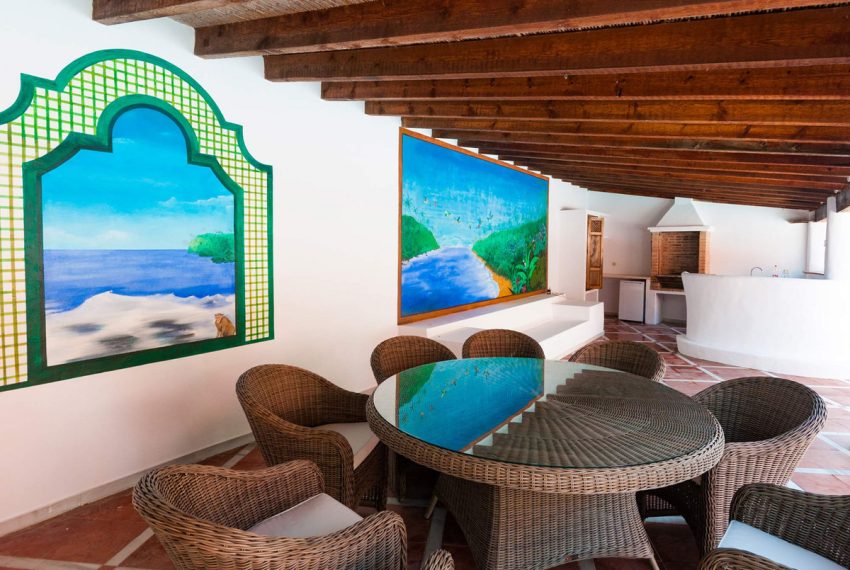 R4301005-Villa-For-Sale-Benahavis-Detached-14-Beds-1019-Built-11