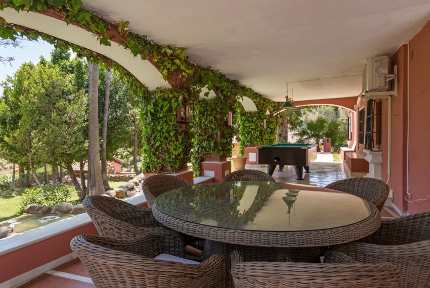 R4301005-Villa-For-Sale-Benahavis-Detached-14-Beds-1019-Built-6