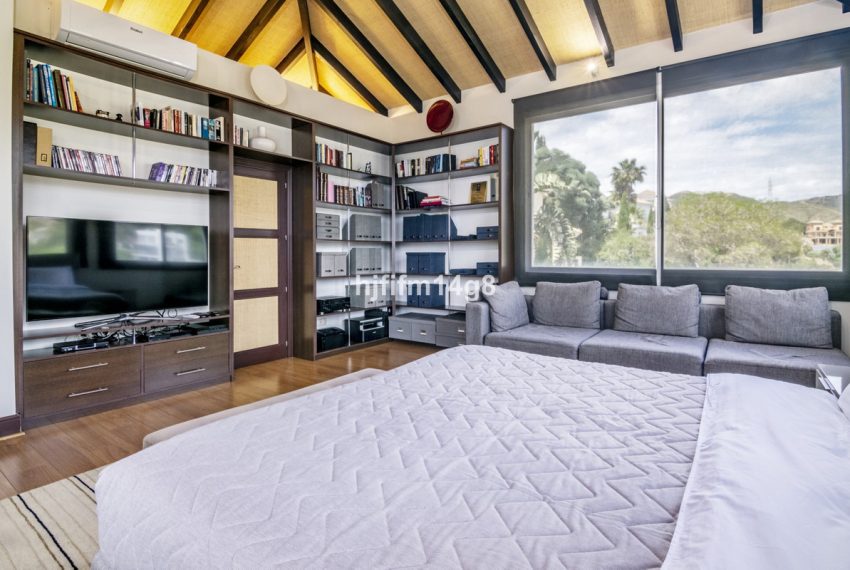 R4323565-Villa-For-Sale-El-Rosario-Detached-4-Beds-380-Built-15