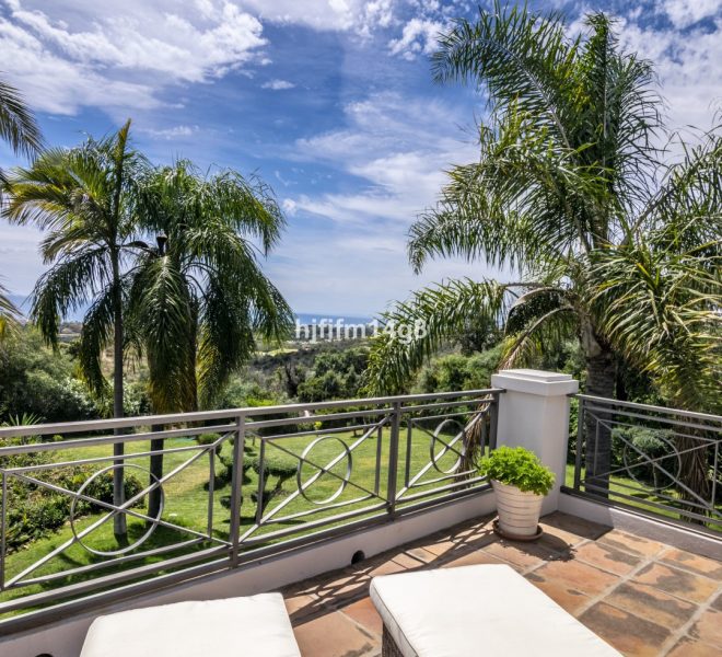 R4323565-Image 1-Detached - 4 Beds - 380 Built