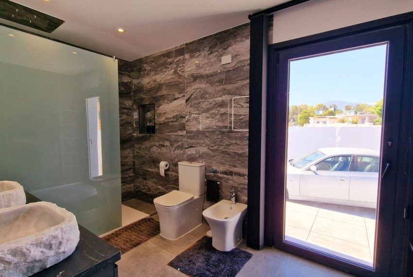 R4352458-Villa-For-Sale-San-Pedro-de-Alcantara-Detached-3-Beds-238-Built-14