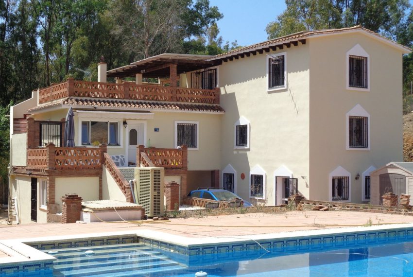 R4372672-Villa-For-Sale-La-Cala-de-Mijas-Finca-4-Beds-300-Built-2