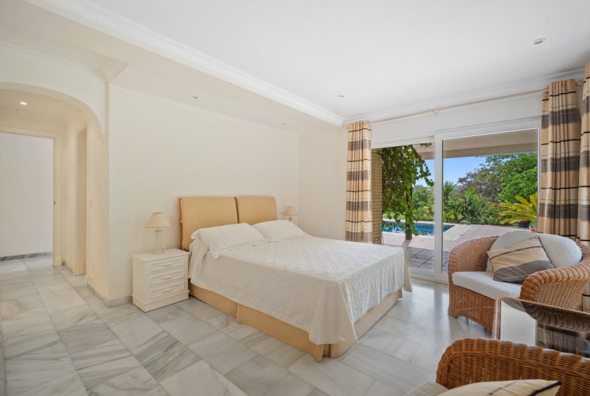 R4380433-Villa-For-Sale-Guadalmina-Alta-Detached-4-Beds-307-Built-16