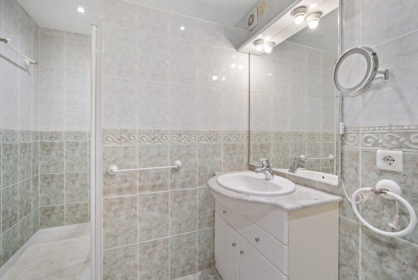 R4380433-Villa-For-Sale-Guadalmina-Alta-Detached-4-Beds-307-Built-19