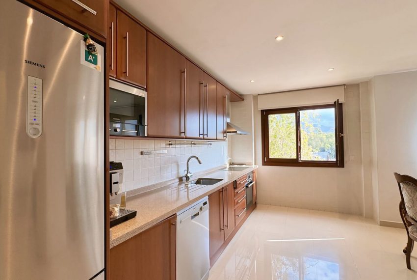 R4418494-Apartment-For-Sale-The-Golden-Mile-Middle-Floor-3-Beds-153-Built-11