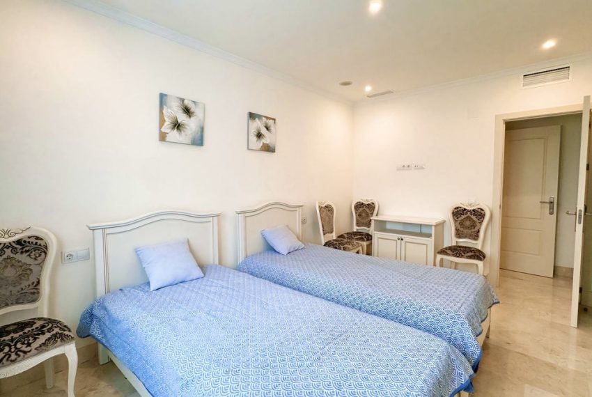 R4418494-Apartment-For-Sale-The-Golden-Mile-Middle-Floor-3-Beds-153-Built-17