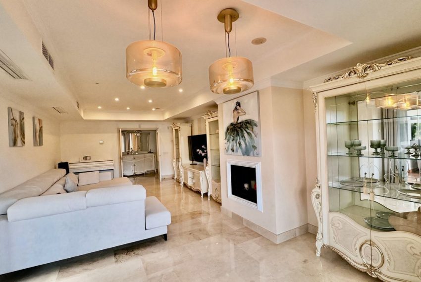 R4418494-Apartment-For-Sale-The-Golden-Mile-Middle-Floor-3-Beds-153-Built-5