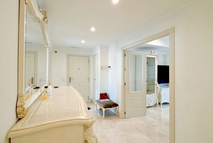 R4418494-Apartment-For-Sale-The-Golden-Mile-Middle-Floor-3-Beds-153-Built-9