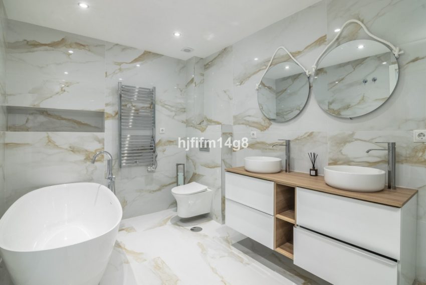 R4422910-Apartment-For-Sale-Nueva-Andalucia-Middle-Floor-3-Beds-148-Built-10