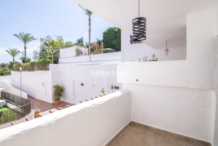 R4422910-Apartment-For-Sale-Nueva-Andalucia-Middle-Floor-3-Beds-148-Built-14