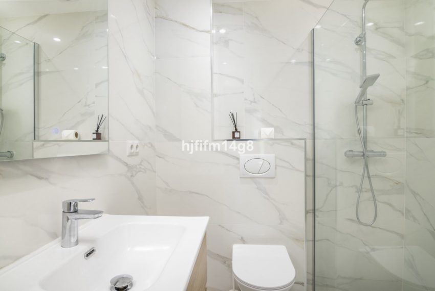 R4422910-Apartment-For-Sale-Nueva-Andalucia-Middle-Floor-3-Beds-148-Built-17