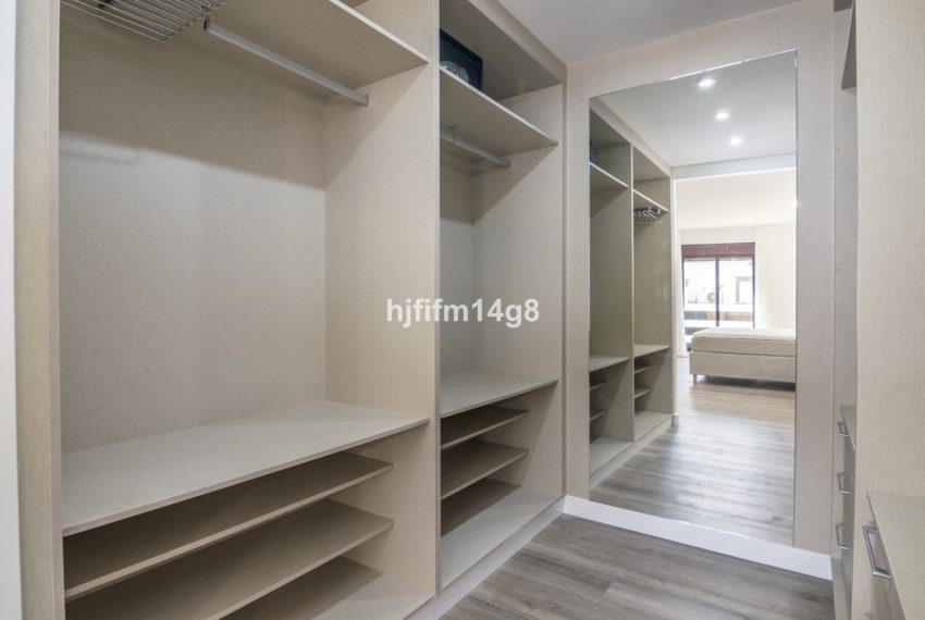 R4422910-Apartment-For-Sale-Nueva-Andalucia-Middle-Floor-3-Beds-148-Built-9