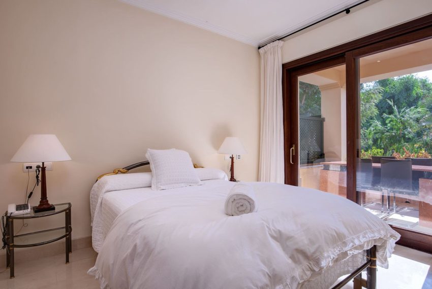 R4447306-Villa-For-Sale-Los-Arqueros-Detached-6-Beds-645-Built-18