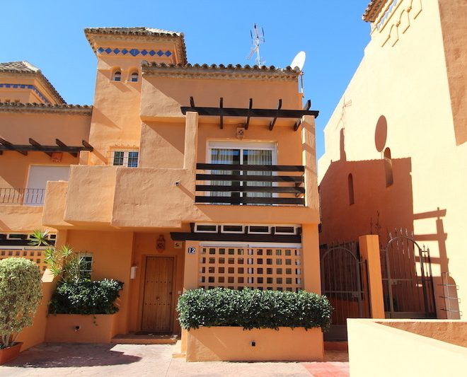 R4507027-Image 1-Semi Detached - 4 Beds - 360 Built