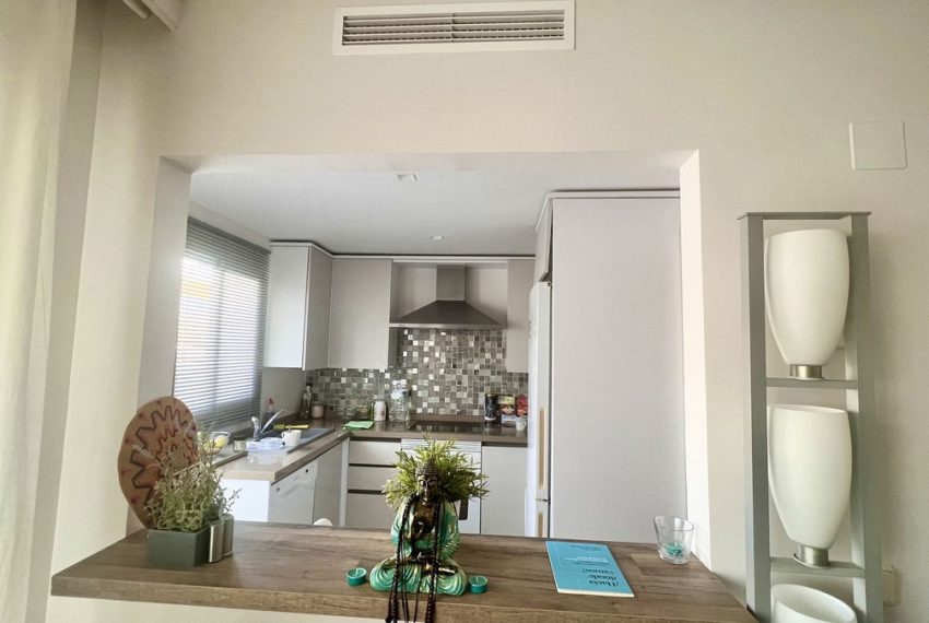 R4588066-Apartment-For-Sale-Nueva-Andalucia-Penthouse-1-Beds-75-Built-5