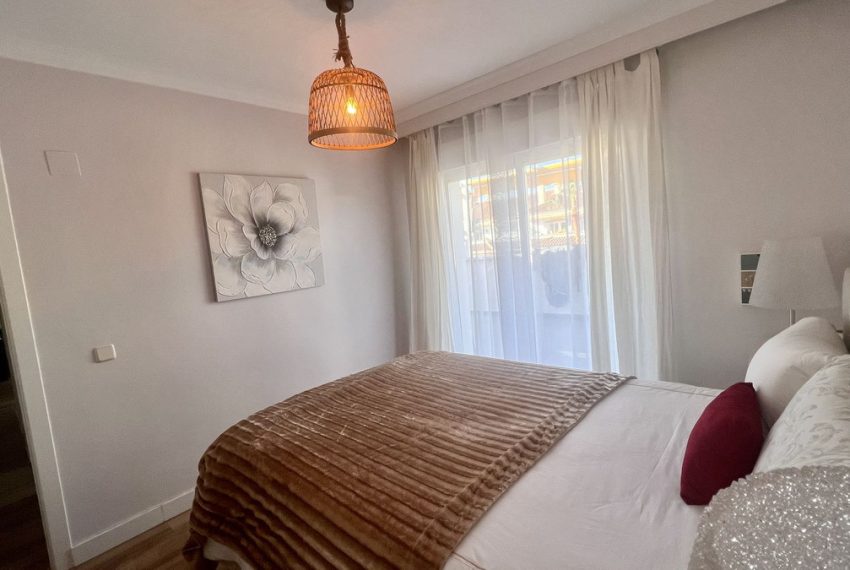 R4588066-Apartment-For-Sale-Nueva-Andalucia-Penthouse-1-Beds-75-Built-6