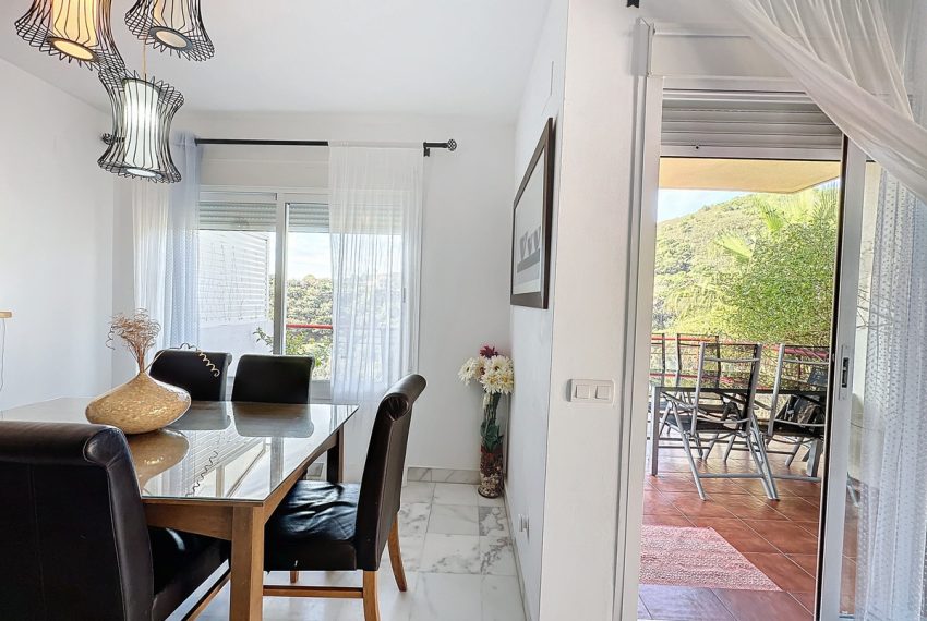 R4662034-Villa-For-Sale-Estepona-Semi-Detached-3-Beds-205-Built-9