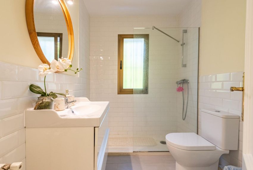 R4679689-Villa-For-Sale-San-Pedro-de-Alcantara-Detached-6-Beds-307-Built-17
