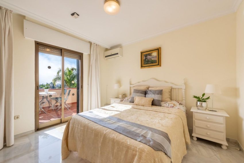 R4679689-Villa-For-Sale-San-Pedro-de-Alcantara-Detached-6-Beds-307-Built-9