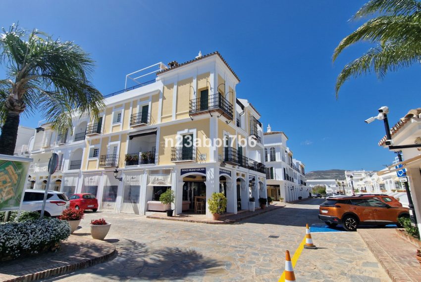 R4693786-Townhouse-For-Sale-Nueva-Andalucia-Terraced-2-Beds-156-Built-12