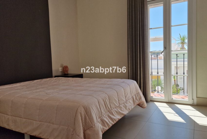 R4693786-Townhouse-For-Sale-Nueva-Andalucia-Terraced-2-Beds-156-Built-8