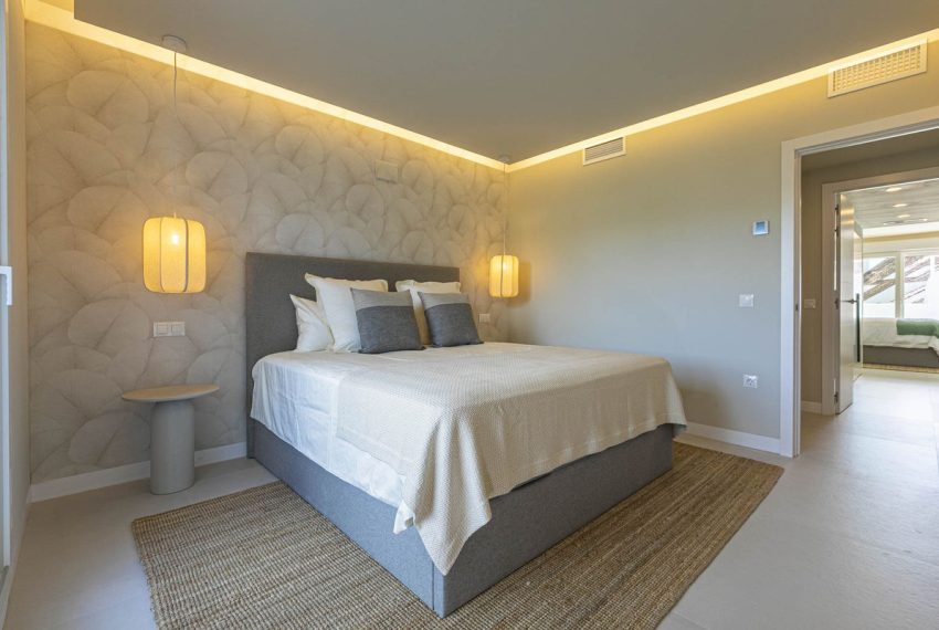 R4715638-Apartment-For-Sale-Nueva-Andalucia-Ground-Floor-2-Beds-143-Built-11