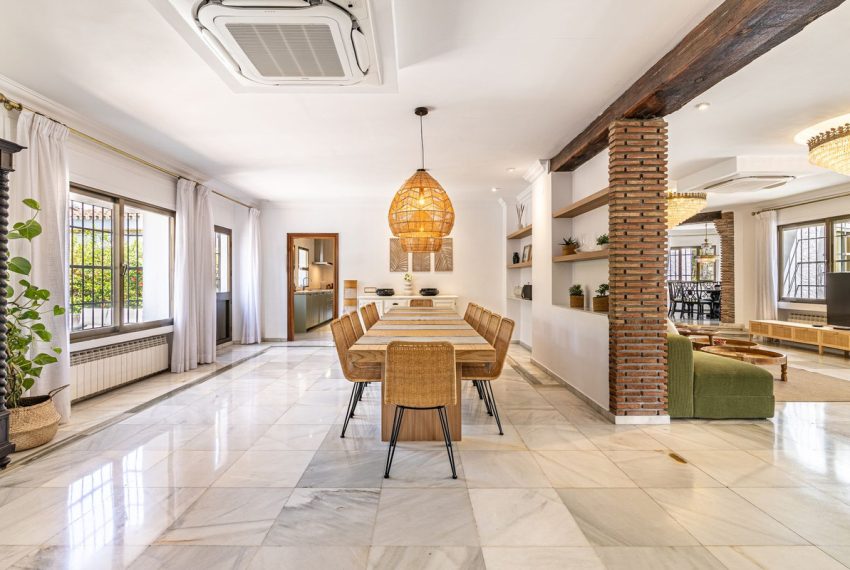R4725277-Villa-For-Sale-Cortijo-Blanco-Detached-8-Beds-877-Built-5