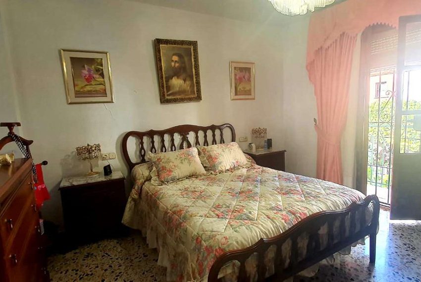 R4729213-Townhouse-For-Sale-Monda-Terraced-6-Beds-240-Built-18