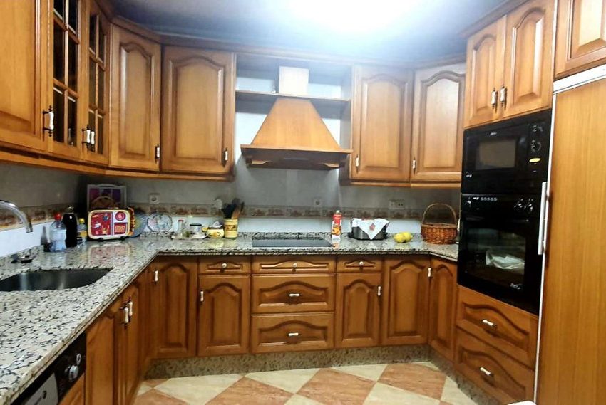 R4729213-Townhouse-For-Sale-Monda-Terraced-6-Beds-240-Built-7