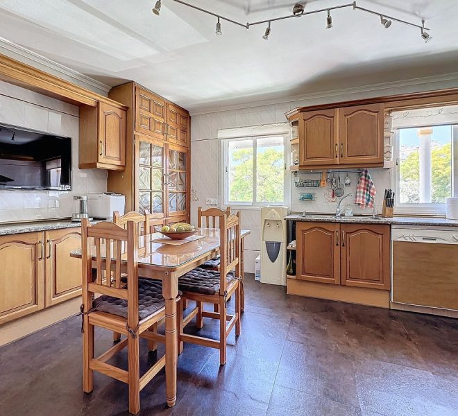 R4765885-Image 1-Semi Detached - 3 Beds - 200 Built
