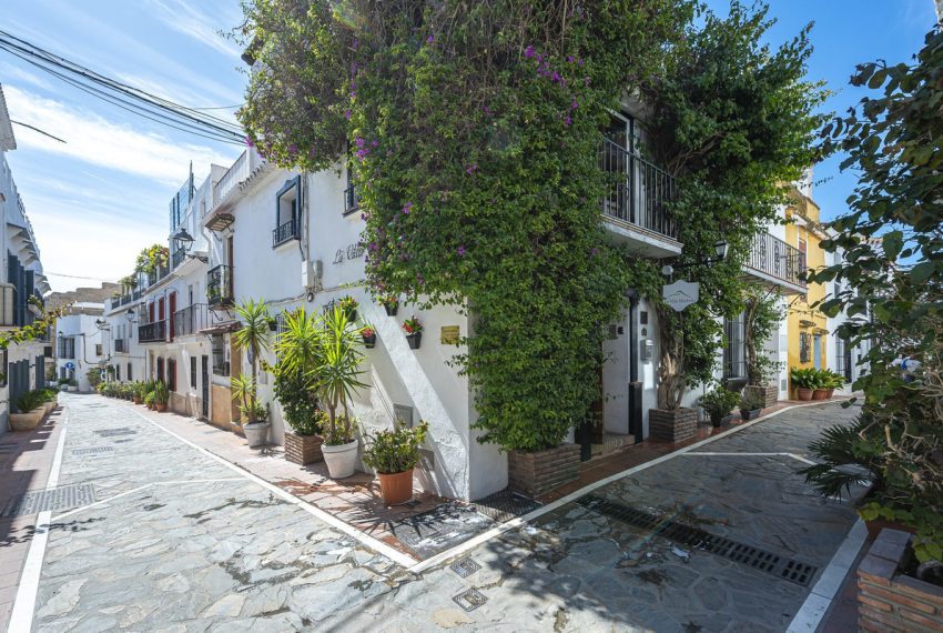 R4800565-Townhouse-For-Sale-Marbella-Terraced-6-Beds-285-Built