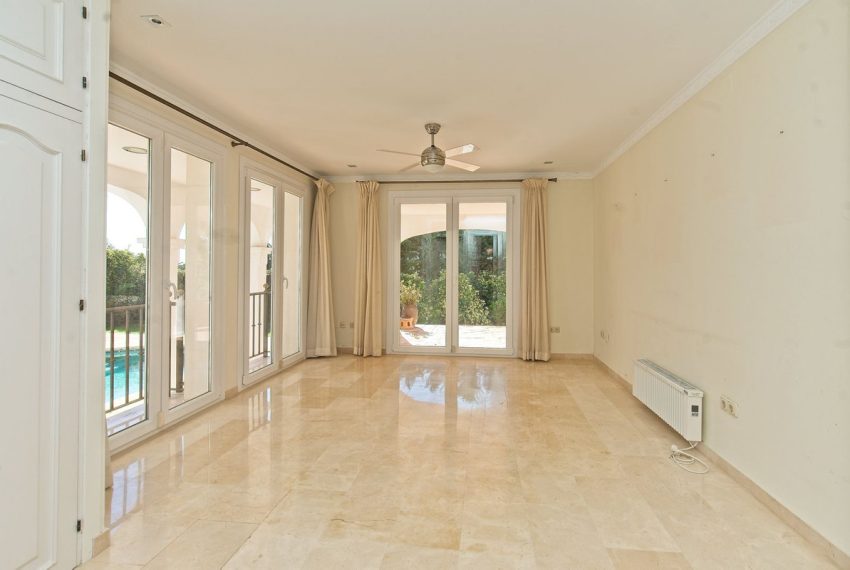 R4801399-Villa-For-Sale-Los-Monteros-Detached-6-Beds-570-Built-13