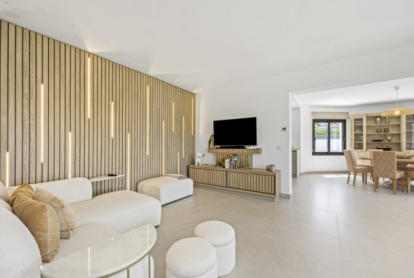 R4806901-Villa-For-Sale-Guadalmina-Alta-Detached-4-Beds-247-Built-6