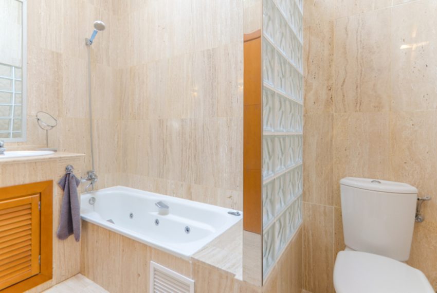 R4807924-Apartment-For-Sale-Nueva-Andalucia-Penthouse-3-Beds-160-Built-17