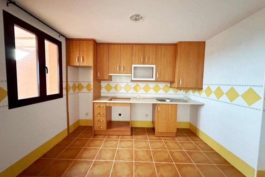 R4820869-Apartment-For-Sale-El-Paraiso-Penthouse-1-Beds-62-Built-6
