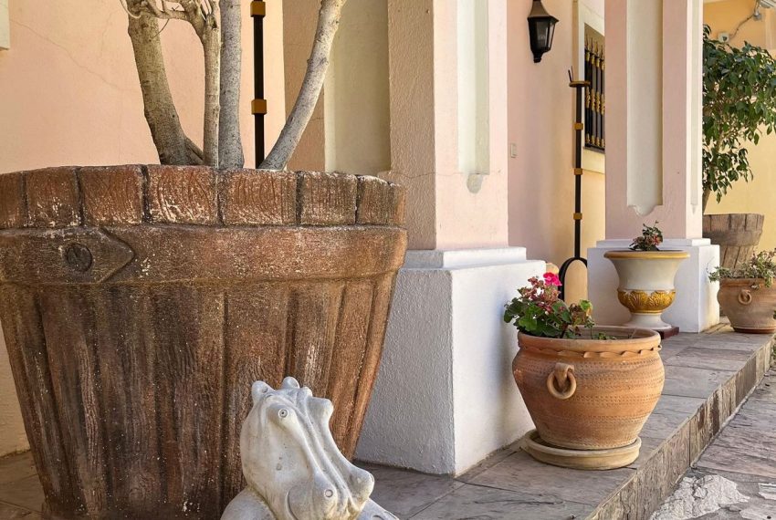 R4820944-Villa-For-Sale-Benahavis-Detached-8-Beds-727-Built-2