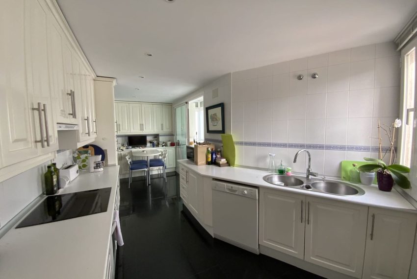 R4830736-Apartment-For-Sale-Marbella-Duplex-5-Beds-250-Built-13